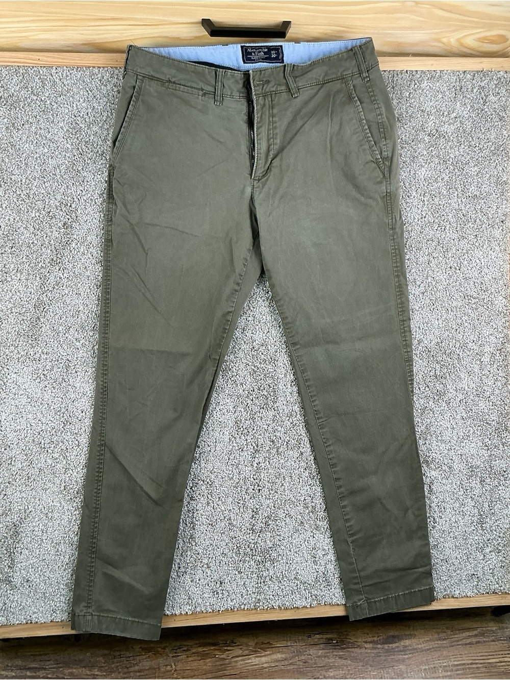 Abercrombie & Fitch Olive Green Super Skiny & Stretch Men's Chino Pants